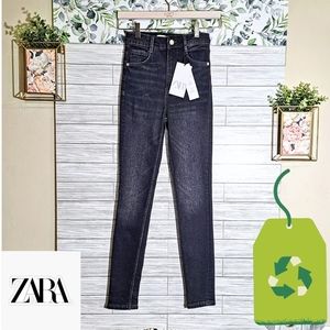 HOST PICK 🔮 Zara Sustinable Denim • High Waisted Black Skinny Jeans • Size 0